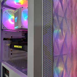컴퓨터 본체 라이젠 5600X RTX 3070 8G