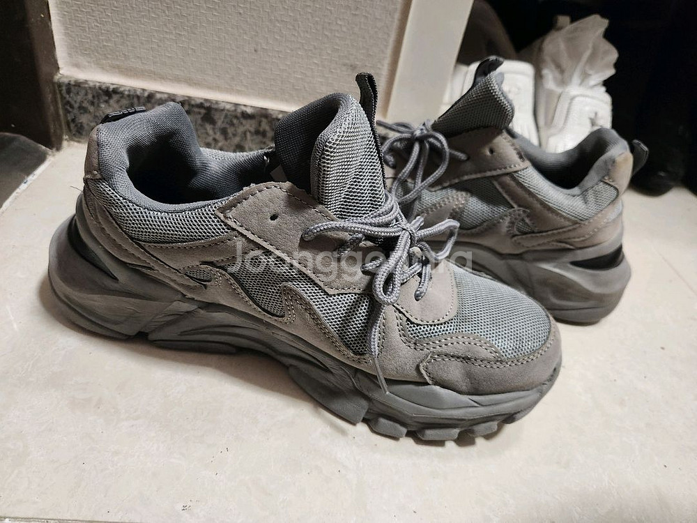 남자회색메쉬 운동화 스니커즈 265--4