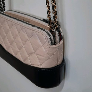 Chanel 가브리엘 체인 클러치 백 정품