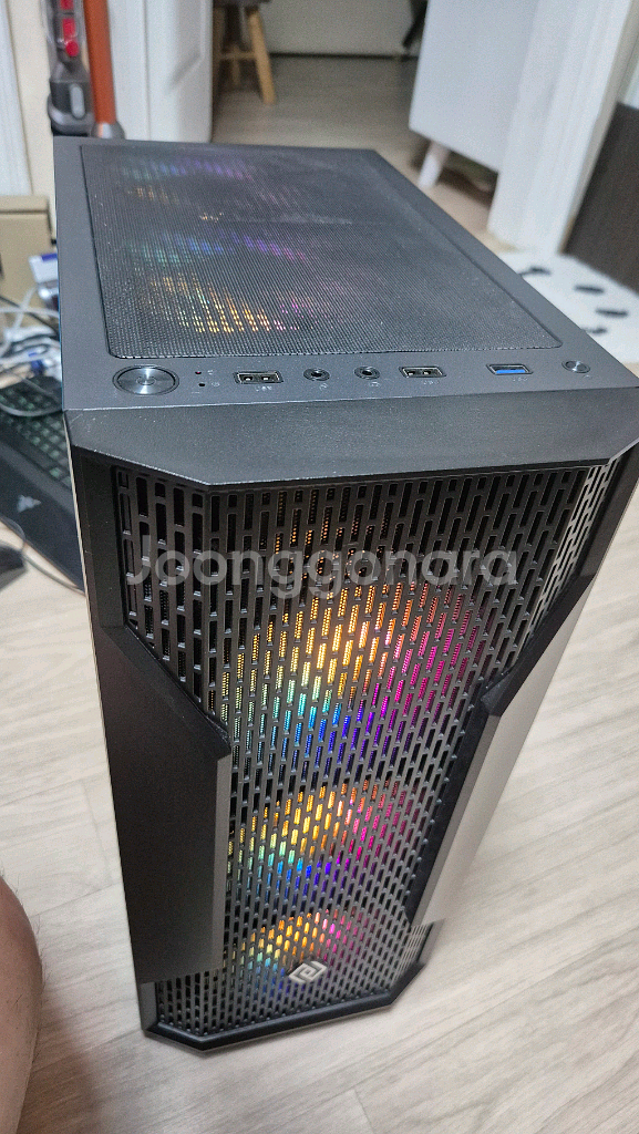 i3-10100F ,32램 , gtx1650 팜--0