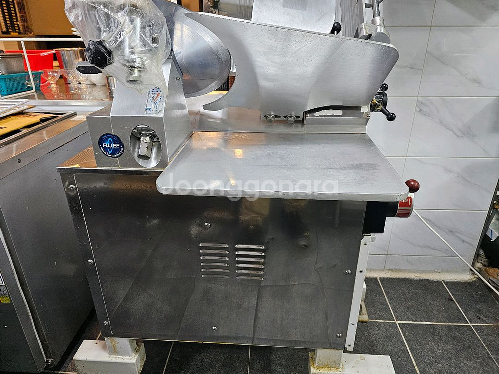 FUJIEE HFS-350G 냉동 후지육절기--2