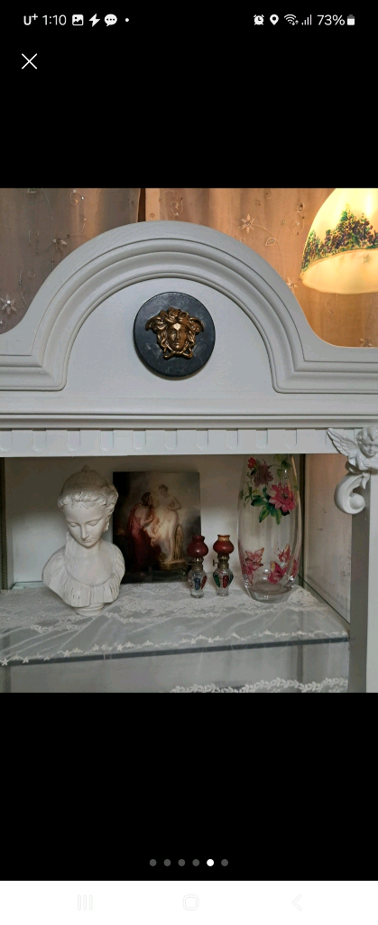 베르사체 엔틱 쉐비 장식장 이미지