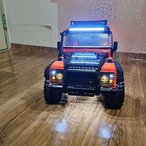 Traxxas TRX-4 디펜더 RC카