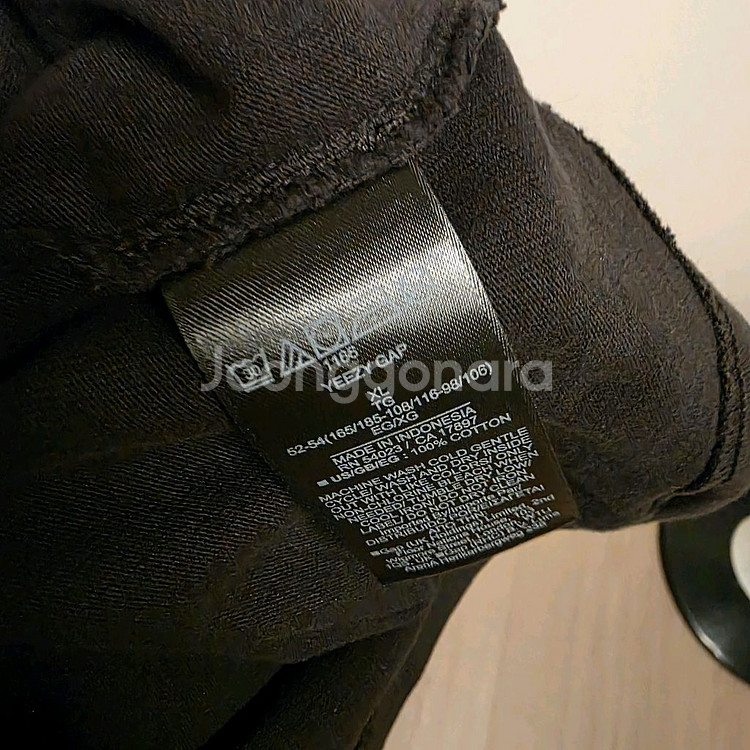 (새상품) 이지 갭 발렌시아가 루즈탑 탱크 블랙 XL--4
