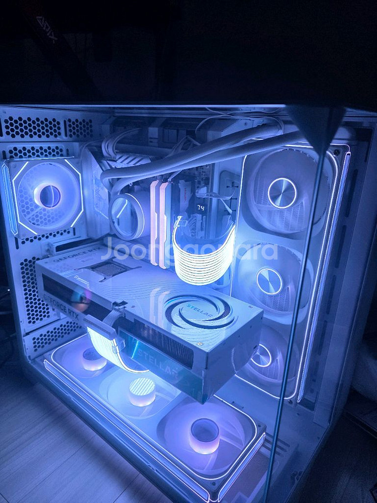 9800d3d rtx5080 리안리 비전pc본체--0