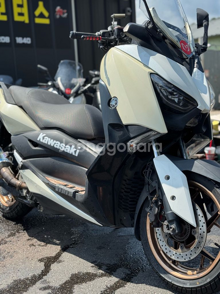 야마하 xmax300 (2021)--2