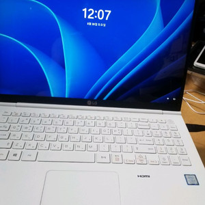 15Z990-VP50ML i5-8265U