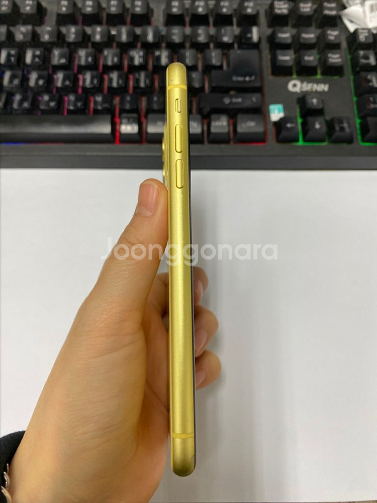 아이폰11 옐로우 액정SS급 64G 배터리100%--4