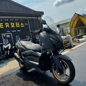 야마하 xmax300 (2021)