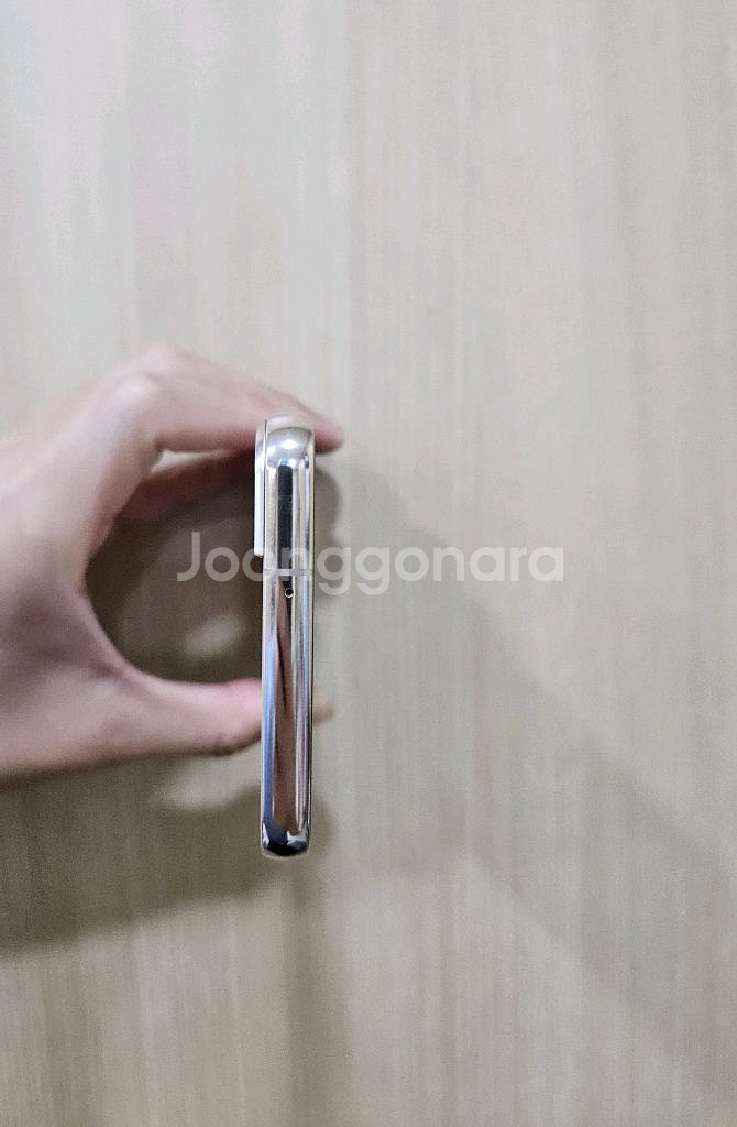 갤럭시 S22 256G 상태좋아요--4