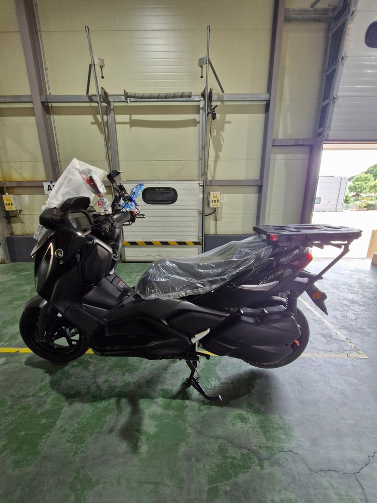 25년 신형 XMAX300 배달오토바이 이미지