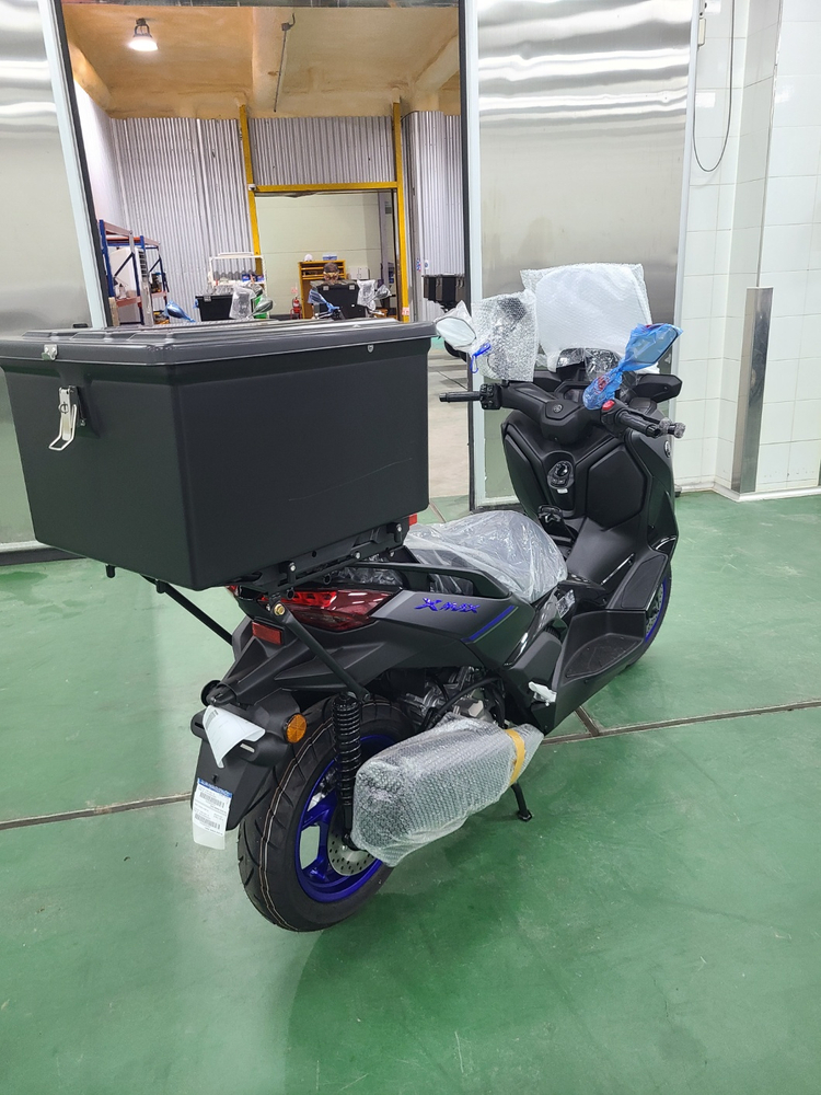 25년 신형 XMAX300 배달오토바이 이미지