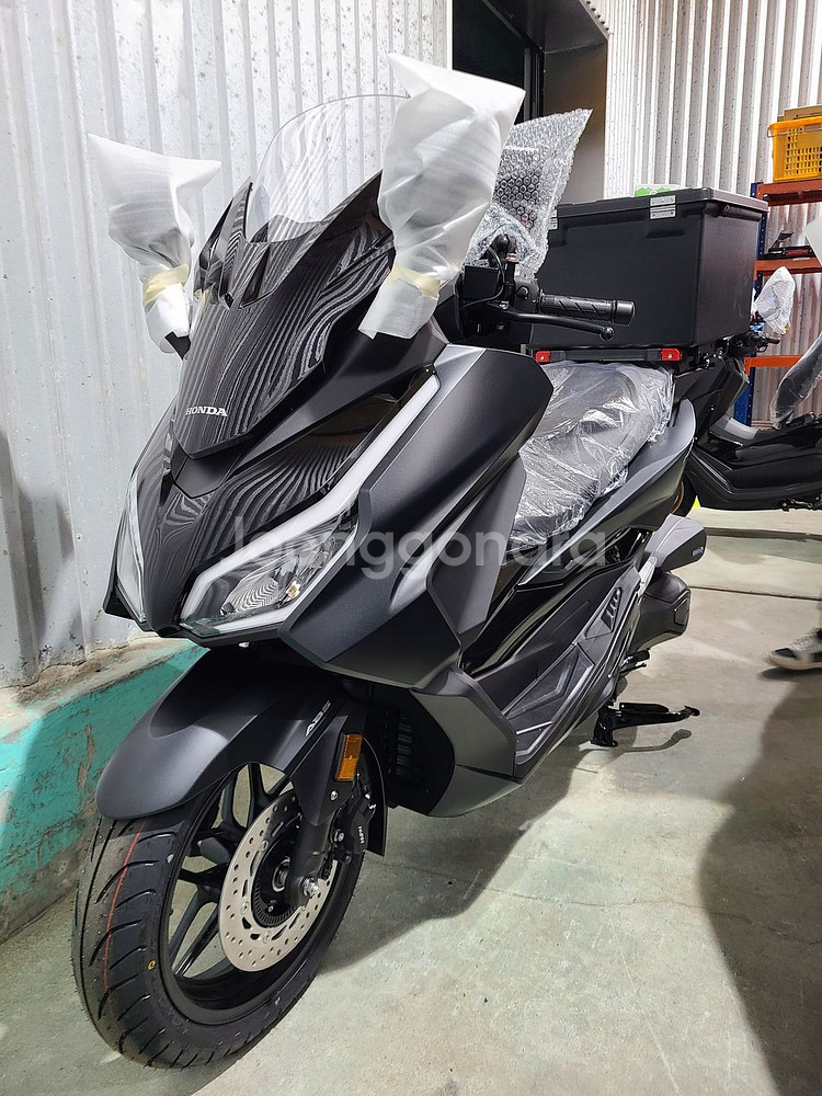 혼다 포르자350 25년식 배달 오토바이--0