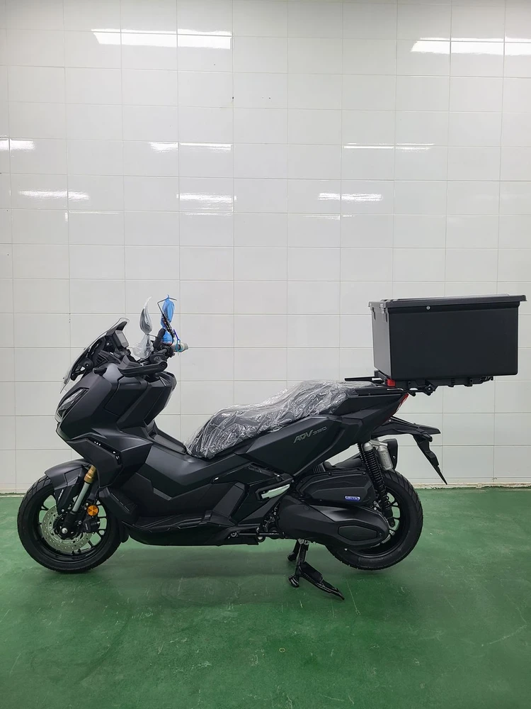 신형 혼다 ADV350 25년식 배달 오토바이 이미지