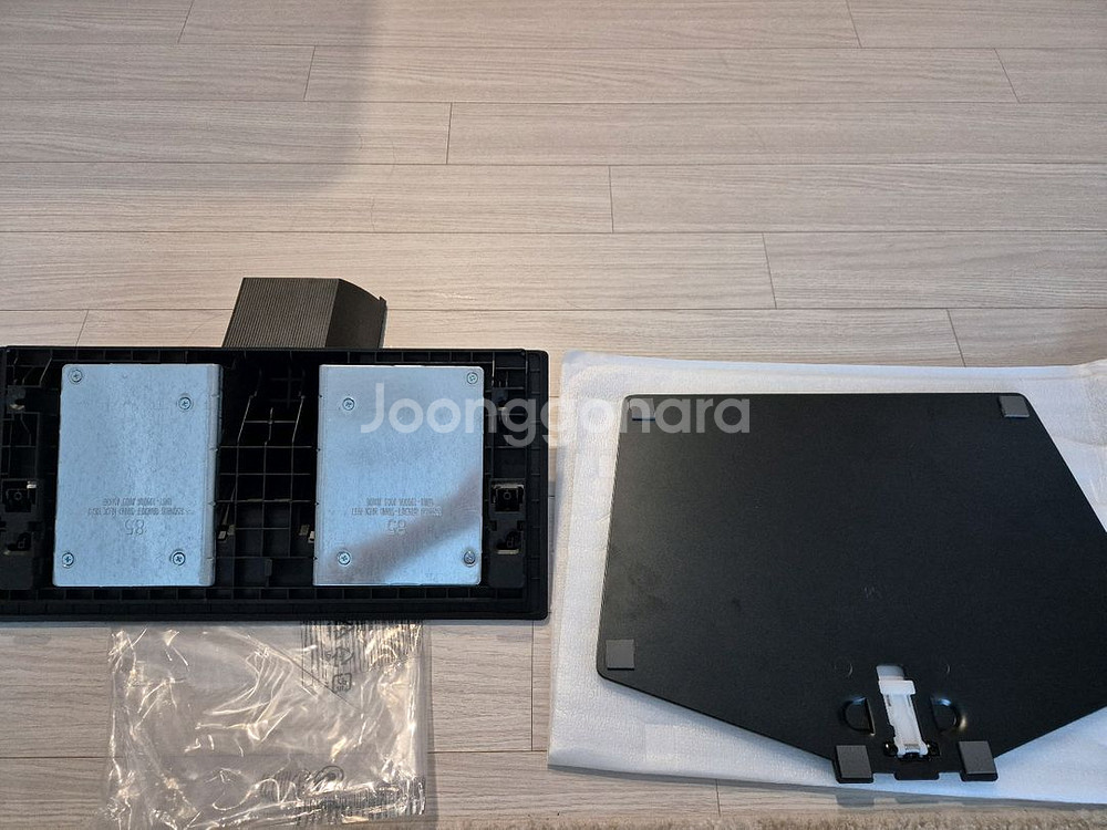삼성 TV 스탠드 ( 새상품, QLED 85인치)--1