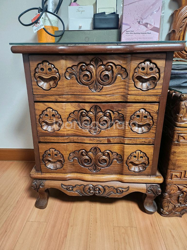 엔틱 조각 화장대 및 서랍수납장--2