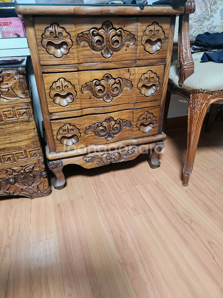 엔틱 조각 화장대 및 서랍수납장--1