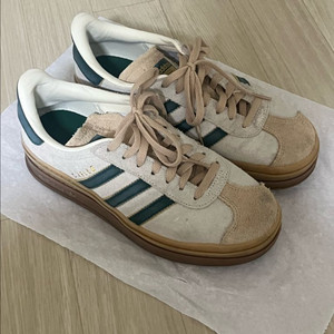 아디다스 가젤 볼드 240
