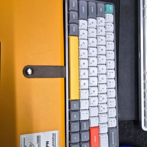 누피 nuphy air60 v2 적축 + 케이스