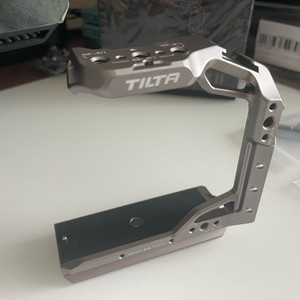 틸타 T45 R6 Mark2 카메라 하프케이지