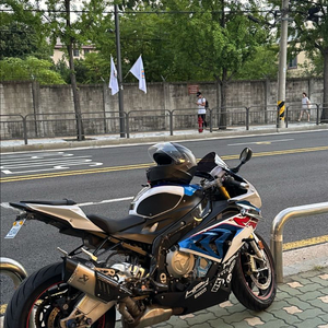 s1000rr