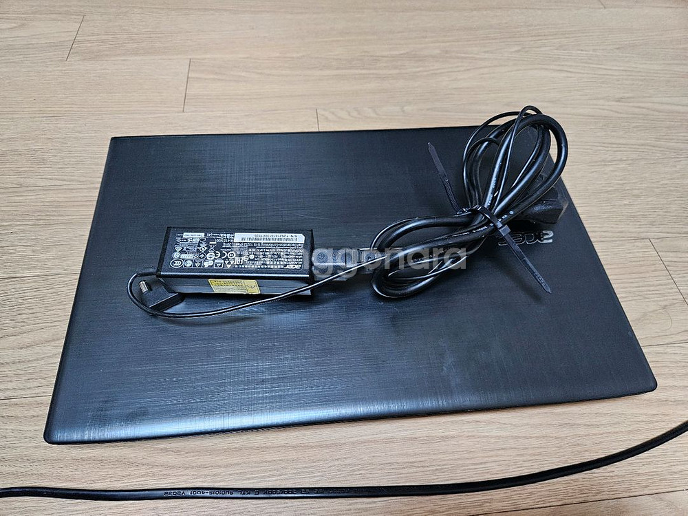 Acer 6세대 i5 15.6인치 노트북 팝니다.--2