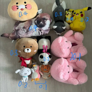 춘식이,강아지,피카츄,곰돌이,흰둥이,판다,라이언 인형