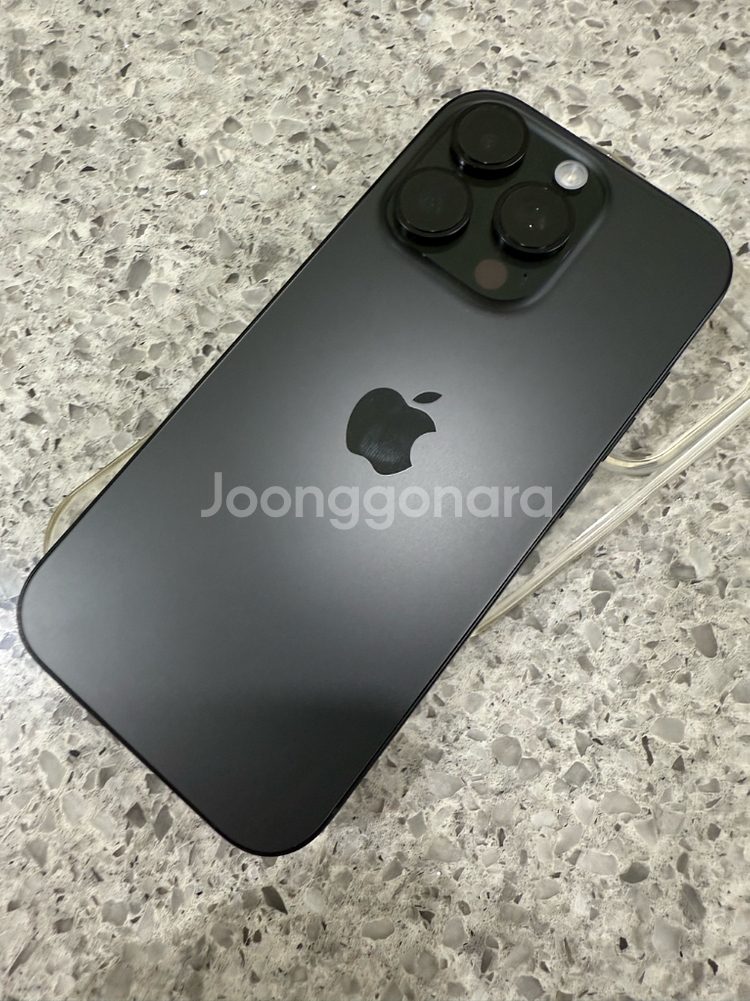 아이폰16pro 256gb 블랙 배터리 17사이클--0
