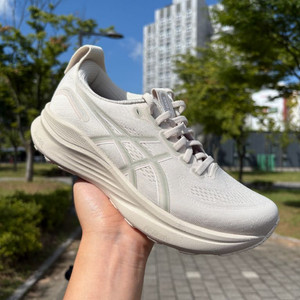 아식스 젤 카야노 32 런닝화 오트밀 그레이 1012B