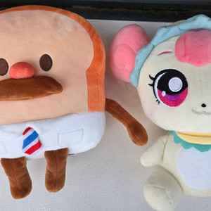 아이들이 좋아하는 인형 중형 팝니다 상태깨끗하고 예뻐요