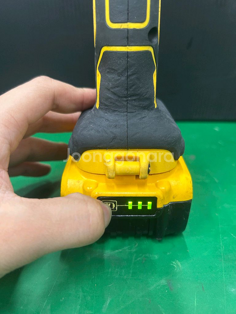 디월트 dcs355 멀티커터 배터리포함--6