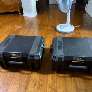 펠리칸 케이스 valut 팝니다