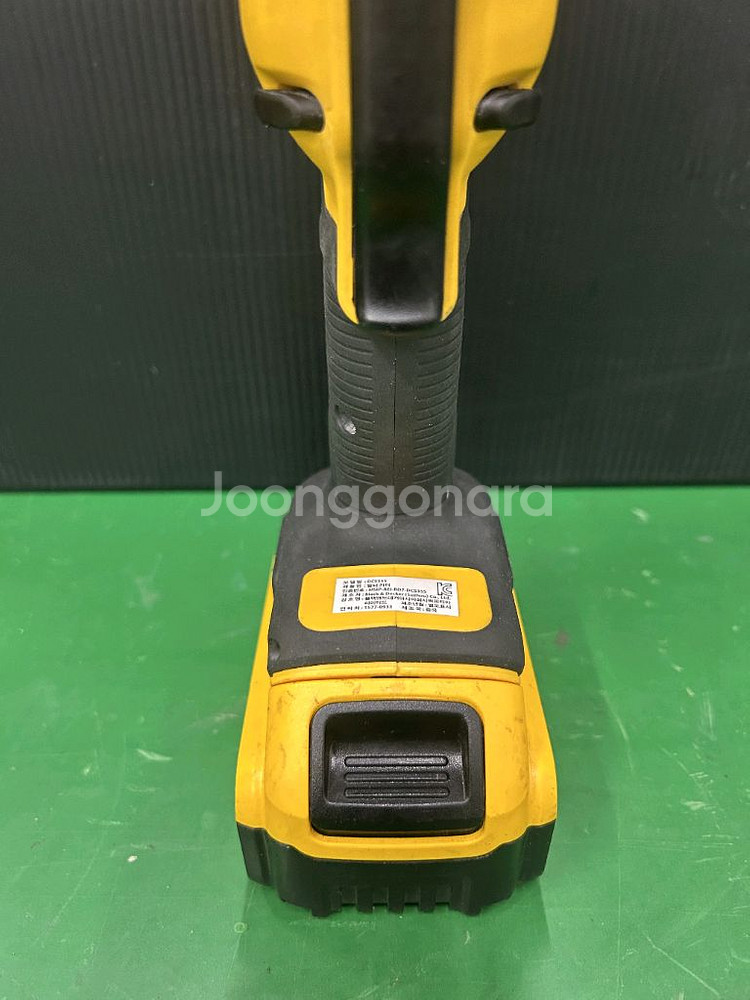 디월트 dcs355 멀티커터 배터리포함--5