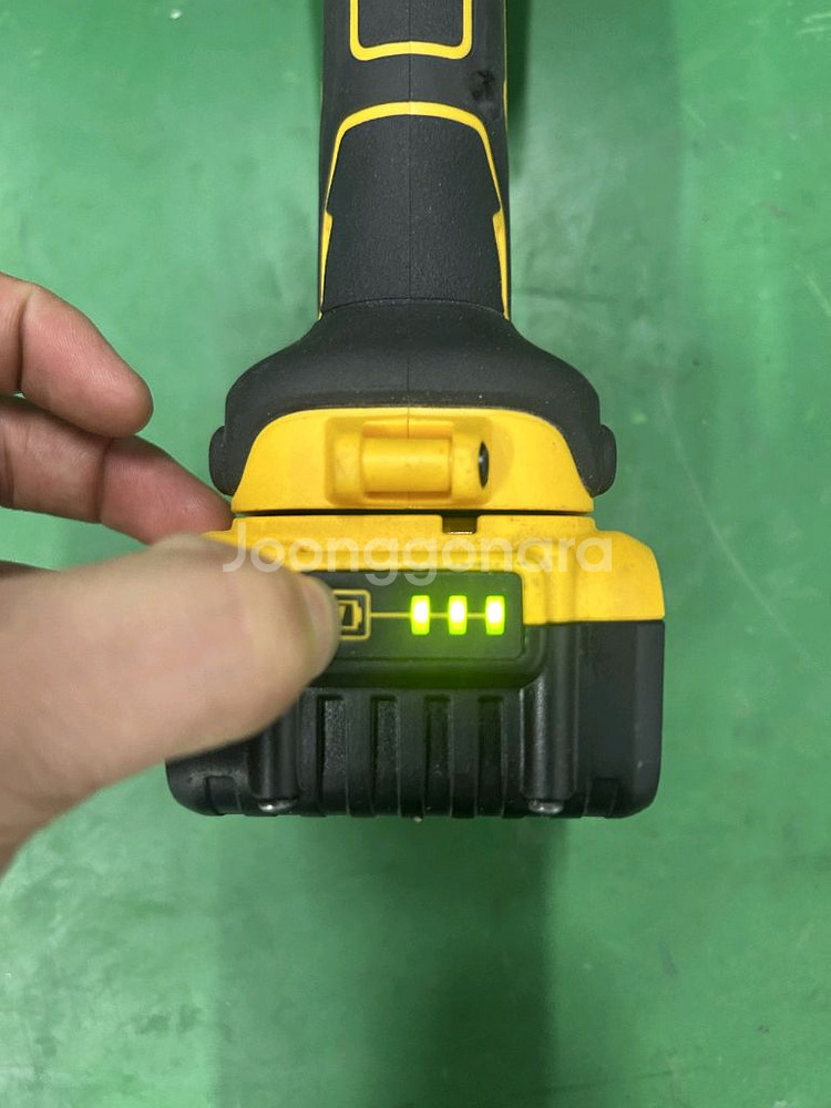 디월트 dcs355 멀티커터 배터리포함--7