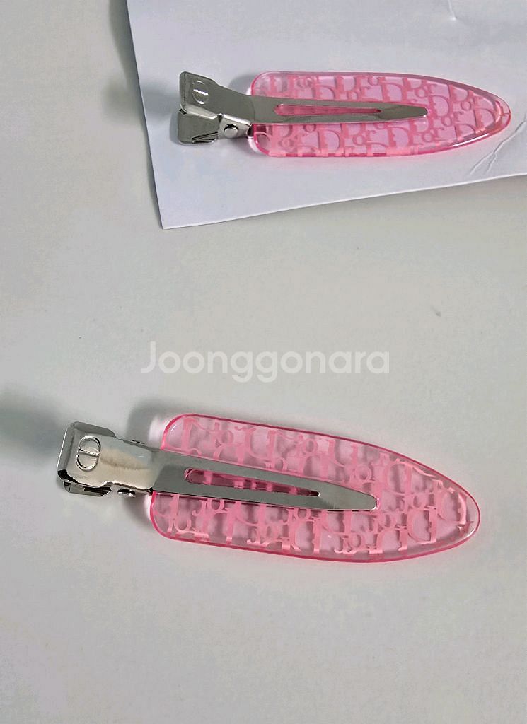 디올 2025헤어집게핀--2