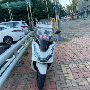 22년식 혼다 PCX 스쿠터