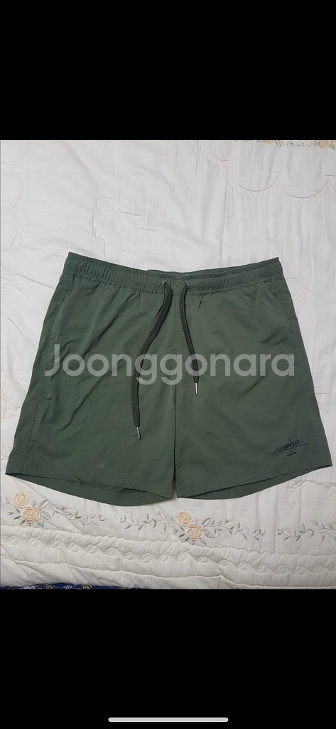 페이탈리즘 카키색 밴딩반바지 판매--0