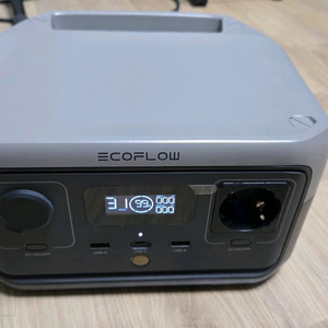 리버플로우 파워뱅크 (새거) 급매