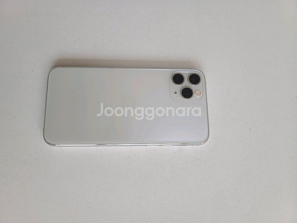 아이폰 11pro 64기가--3