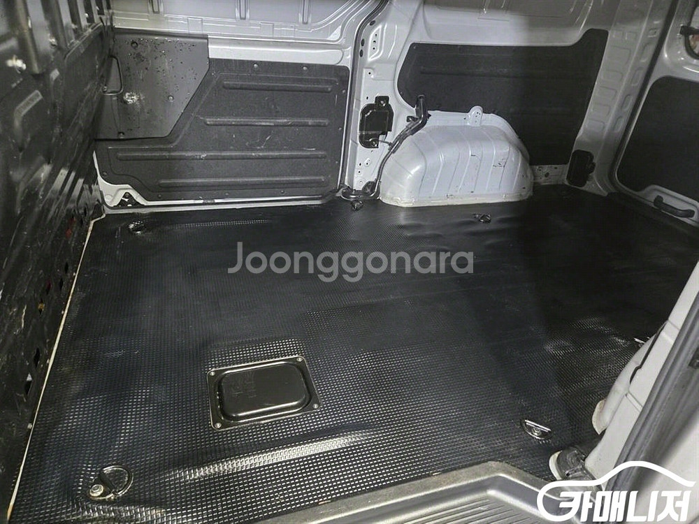 [현대]스타리아 2WD 디젤 카고 3인승 모던 (3인승--5