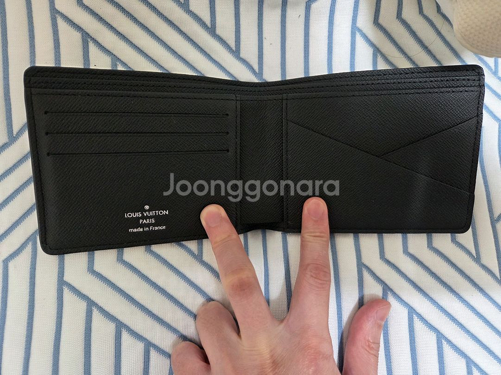 루이비통 모노그램 멀티플 월릿 반지갑 팝니다--2