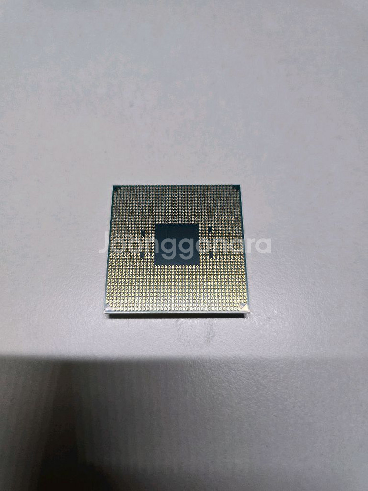 AMD 라이젠9 3900X CPU--1
