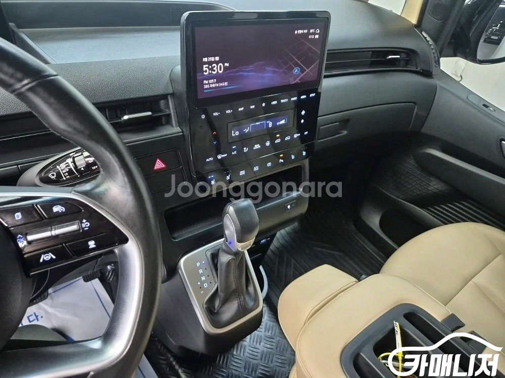 [현대]스타리아 2WD 디젤 투어러 11인승 모던 (1--9
