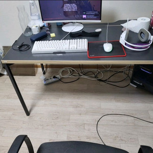 데스커 1400 700 블랙 책상