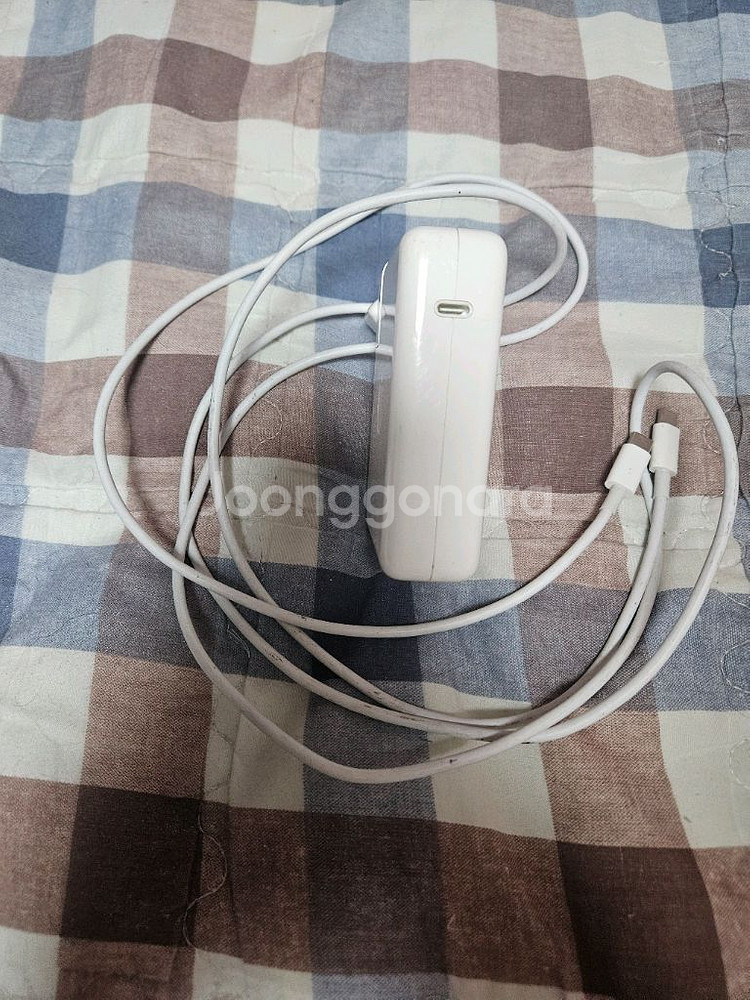 애플정품USB-C 파워아답타 140W A2452--1