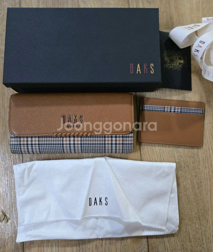 닥스 장지갑 - 택포 45000원--0