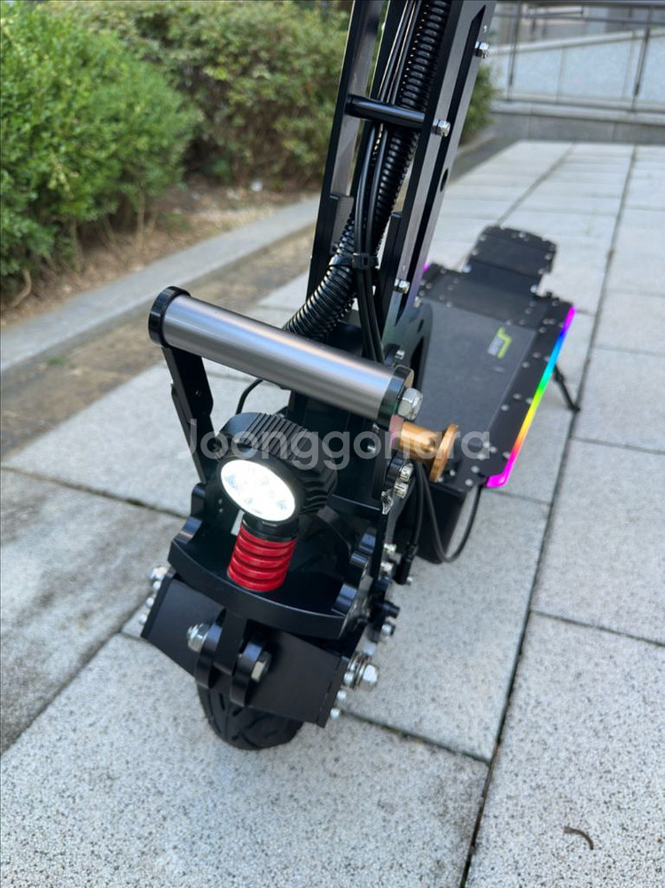 2025년형 위페드 뉴93 신품급 판매합니다--0