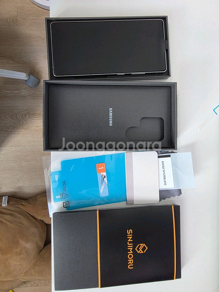갤럭시 25 울트라 512gb 화이트 자급제 판매합니다--4