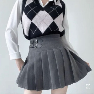 투 버클 벨트 미니 플리츠 스커트