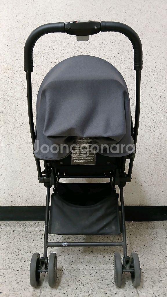 최고급 명품 초경량 기내반입 유모차 미고. 1초만에 접--8